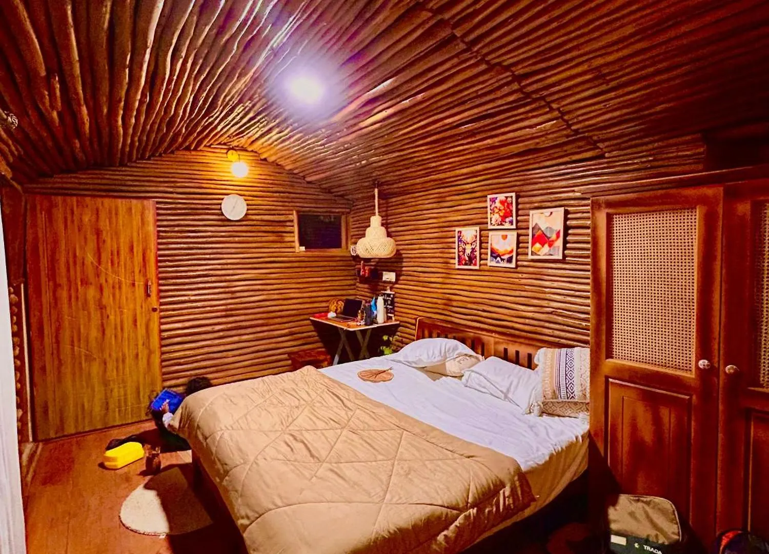 Kanav Living - Wooden Cottage Kanthalloor